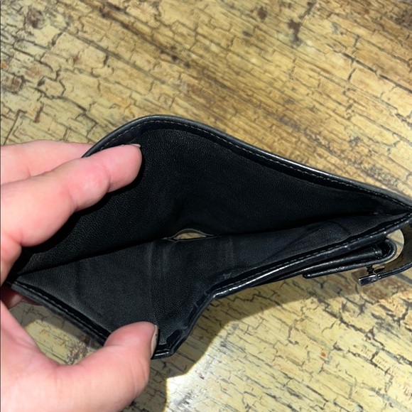 Gucci Black Monogram Wallet - Picture 5 of 8